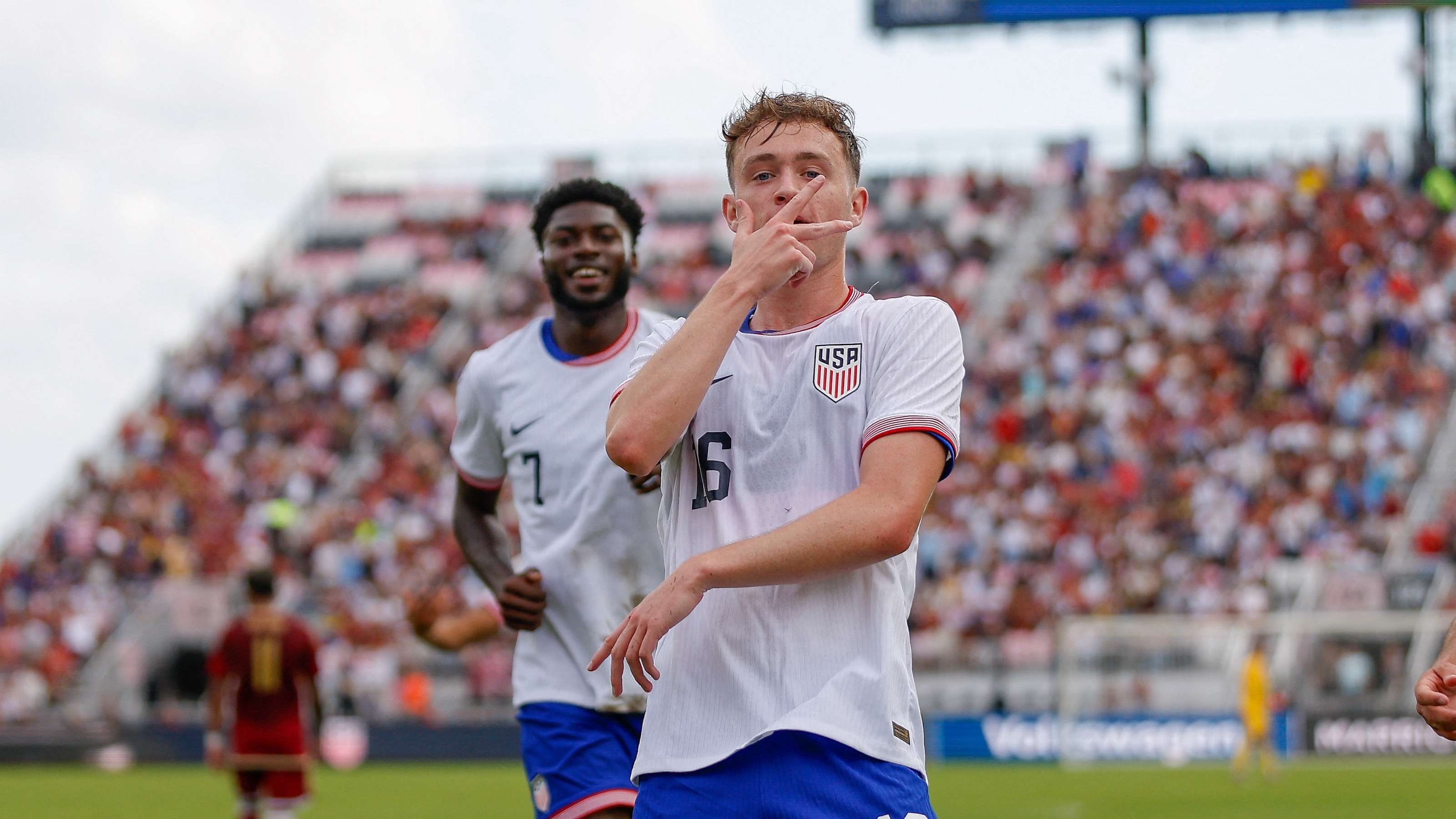 他球队提供 他球队提供